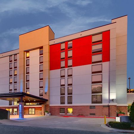 Holiday Inn Express & Suites Atlanta Perimeter Mall Hotel By Ihg Sandy Springs Exterior foto