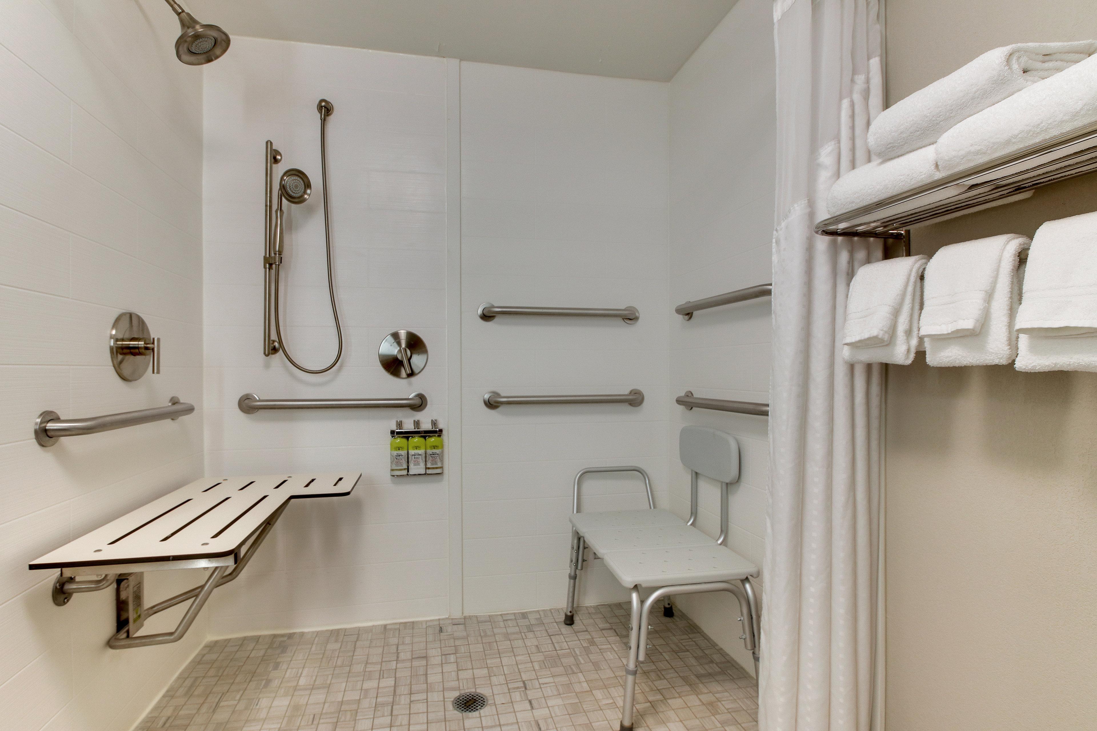 Holiday Inn Express & Suites Atlanta Perimeter Mall Hotel By Ihg Sandy Springs Exterior foto