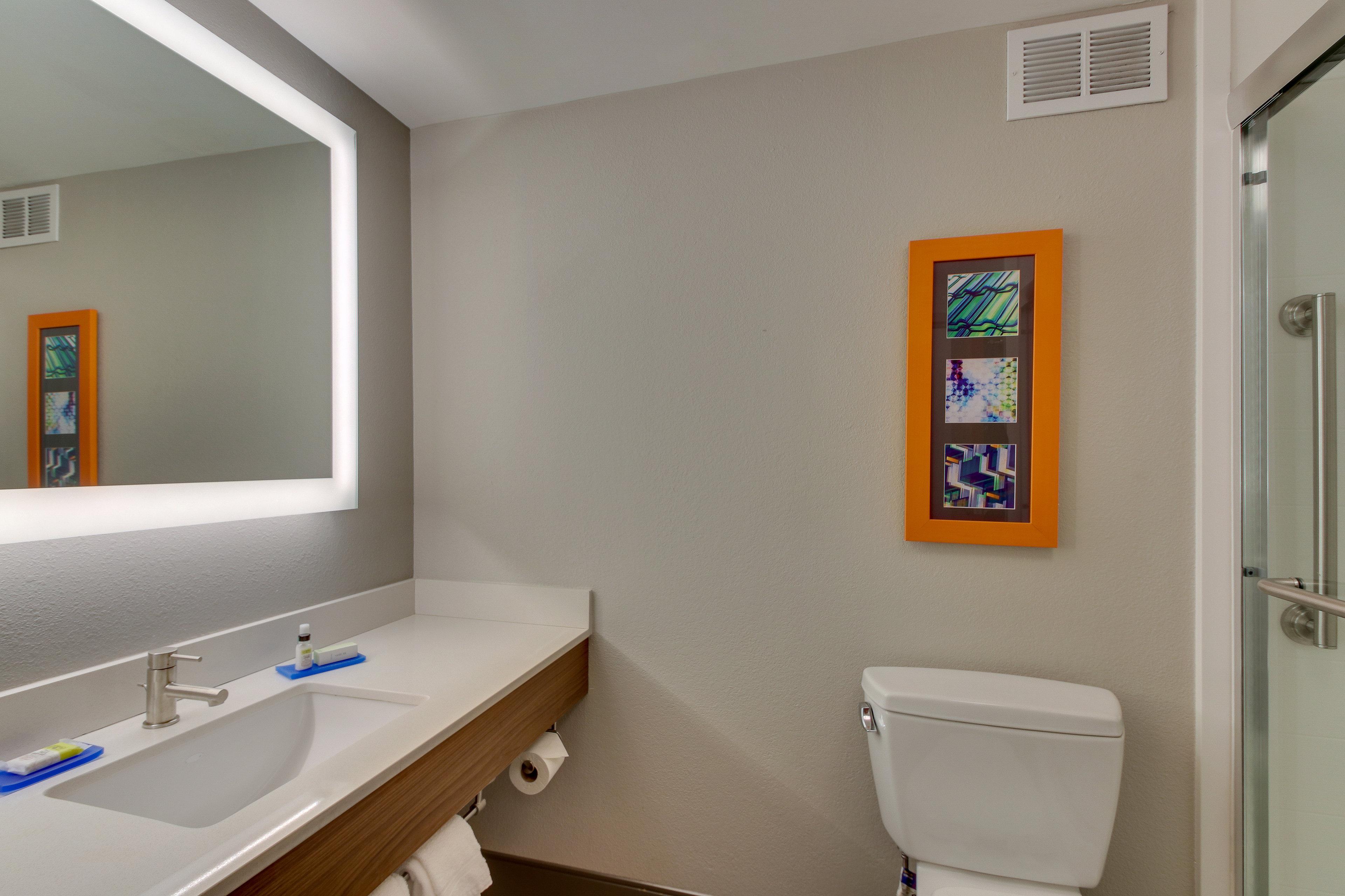 Holiday Inn Express & Suites Atlanta Perimeter Mall Hotel By Ihg Sandy Springs Exterior foto