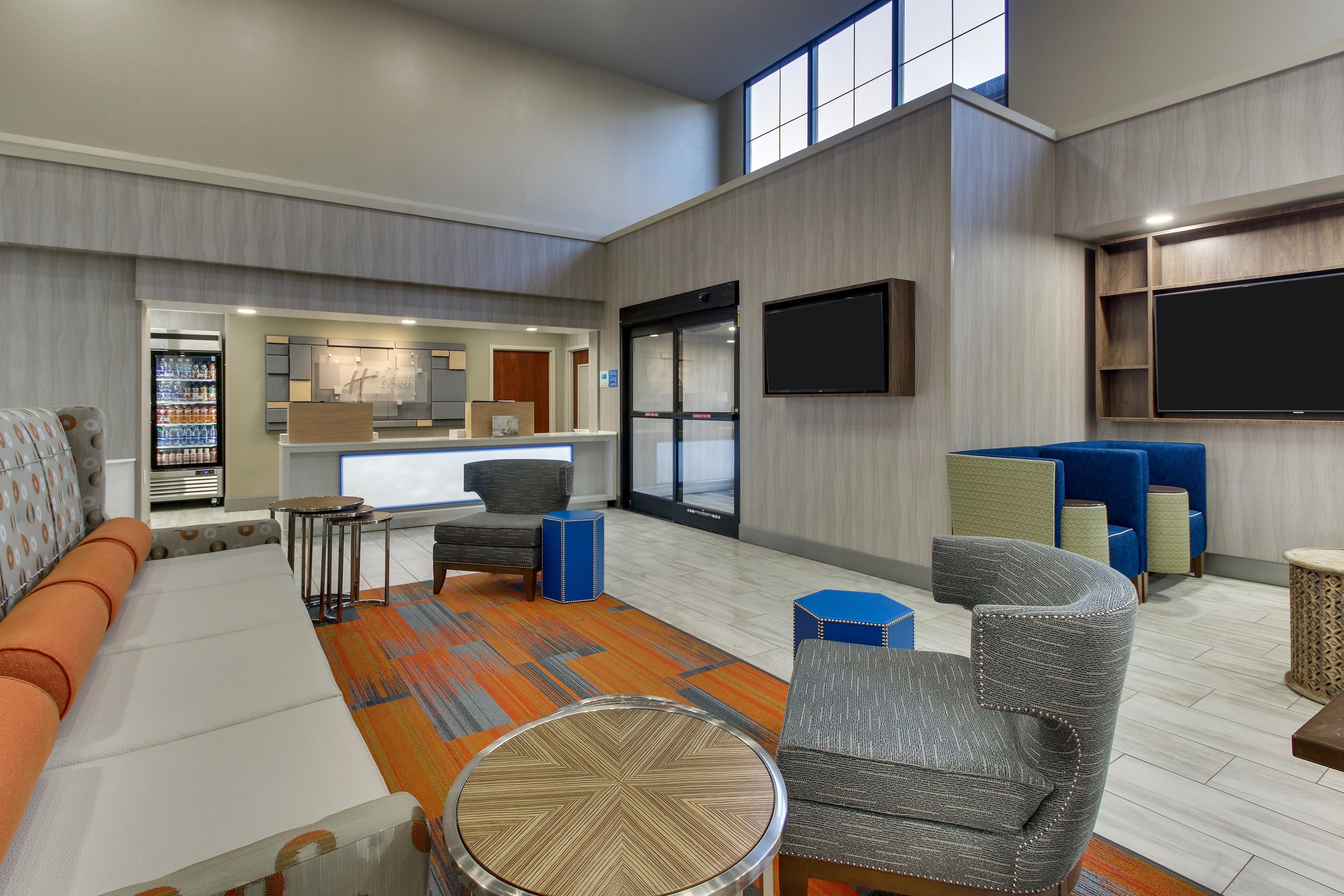 Holiday Inn Express & Suites Atlanta Perimeter Mall Hotel By Ihg Sandy Springs Exterior foto